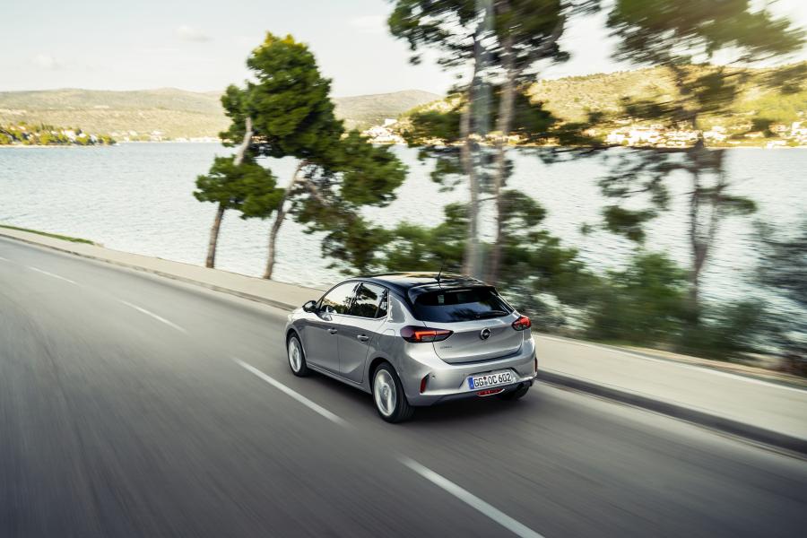  Opel Corsa (F) 2019 года  (фото 22 из 35)